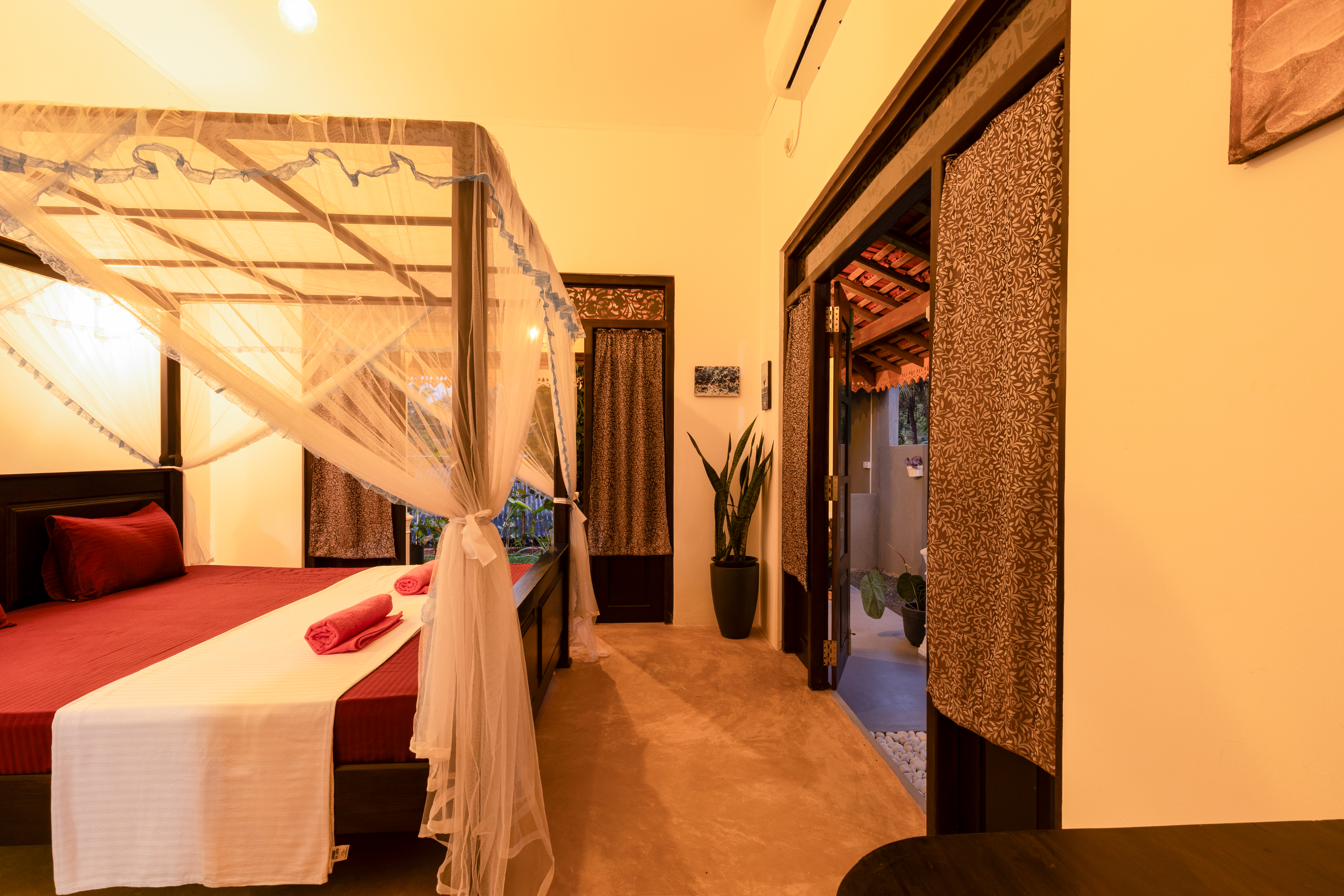 Serene Luxe Villa in Hikkaduwa close to the beach