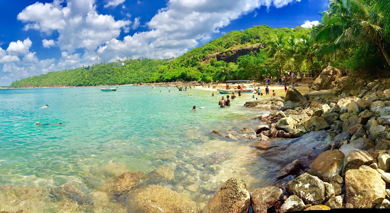 Jungle Beach Unawatuna — secluded tropical beach near Galle